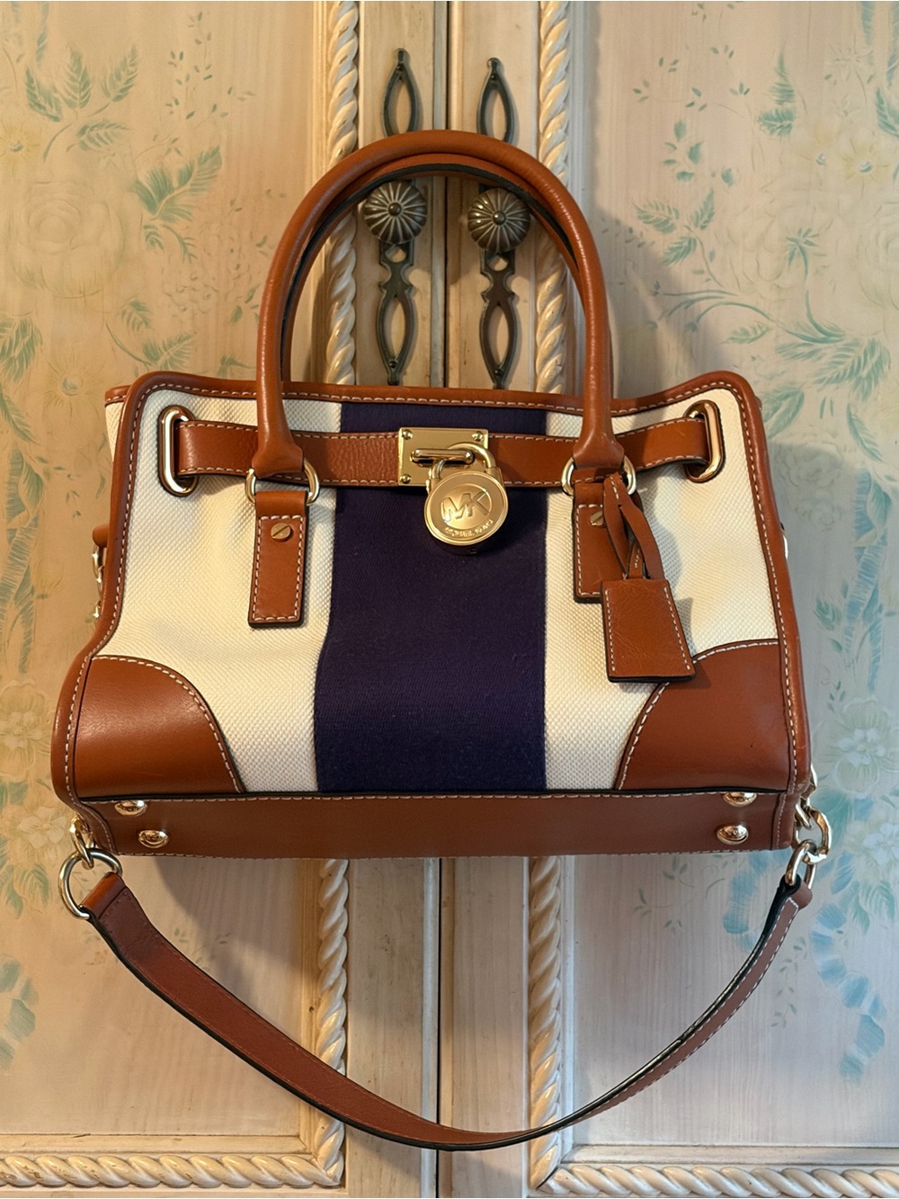 Michael Kors Hamilton East West Mono Stripe Canvas/Leather Nautical Satchel bag🎁